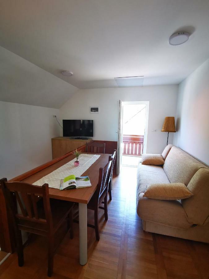Apartmaji Tomsic Mojstrana Exterior foto